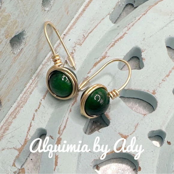 Gold statement imperial Jade bubblegum spheres 10mm dangle earrings - Picture 1 of 5